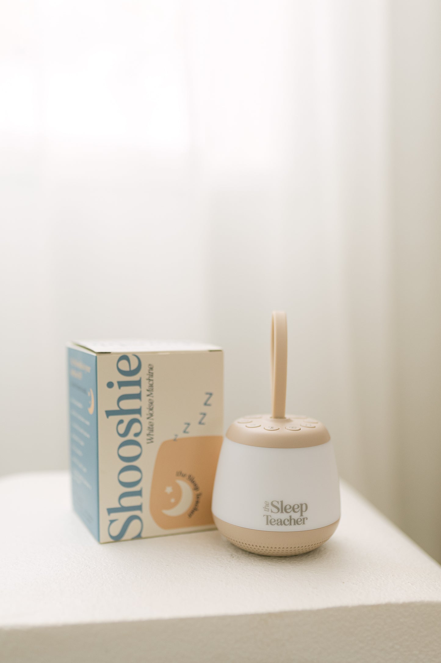 Shooshie portable white noise machine and night light *Free Shipping