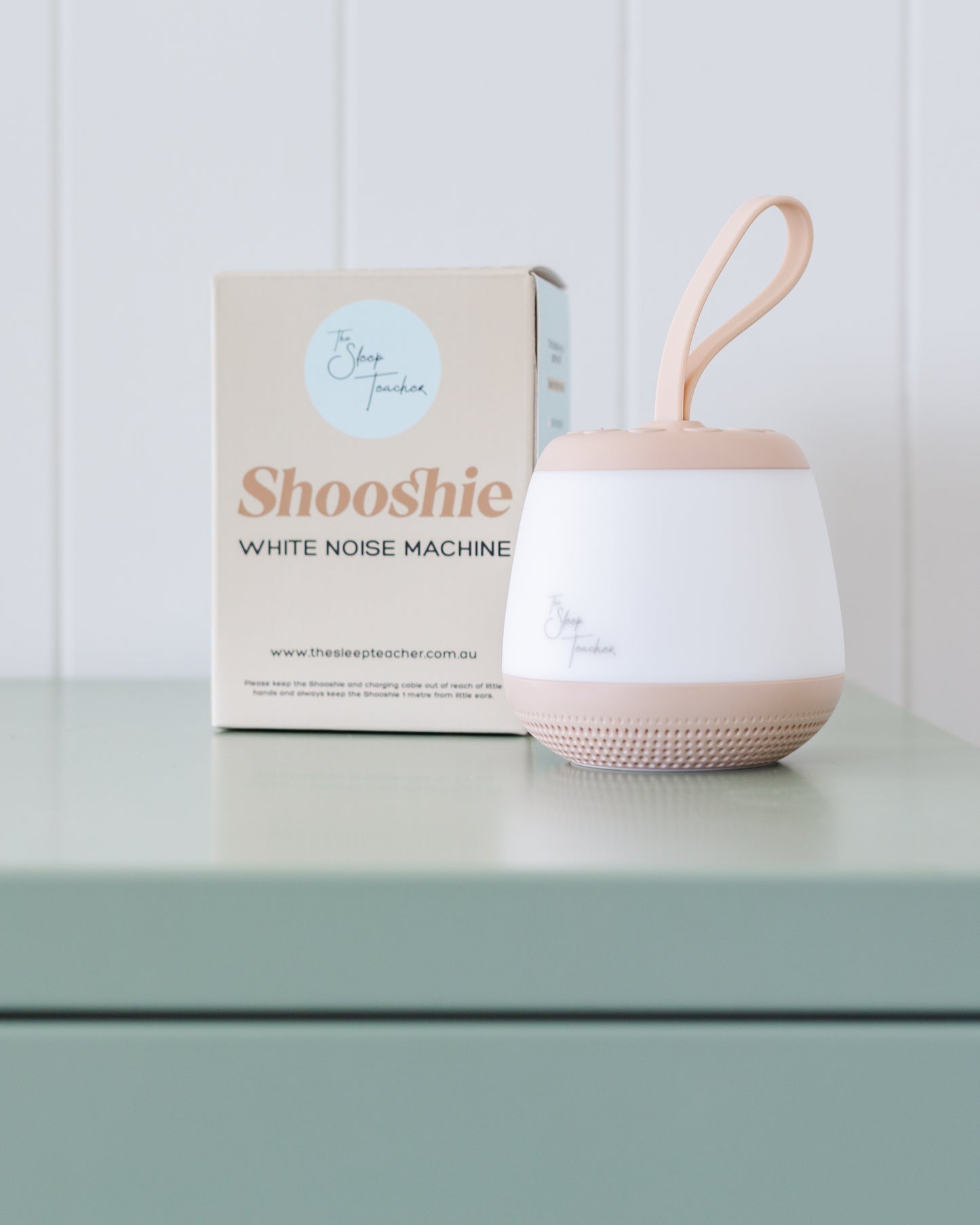 Shooshie portable white noise machine and night light